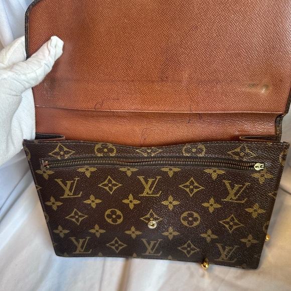 Louis Vuitton Monogram Lava Clutch Bag 🤎Preloved. Zipper pull missing - Picture 4 of 9